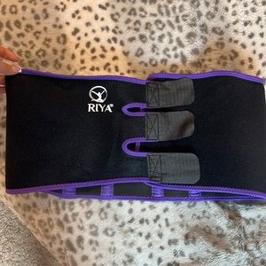 Waist trainer